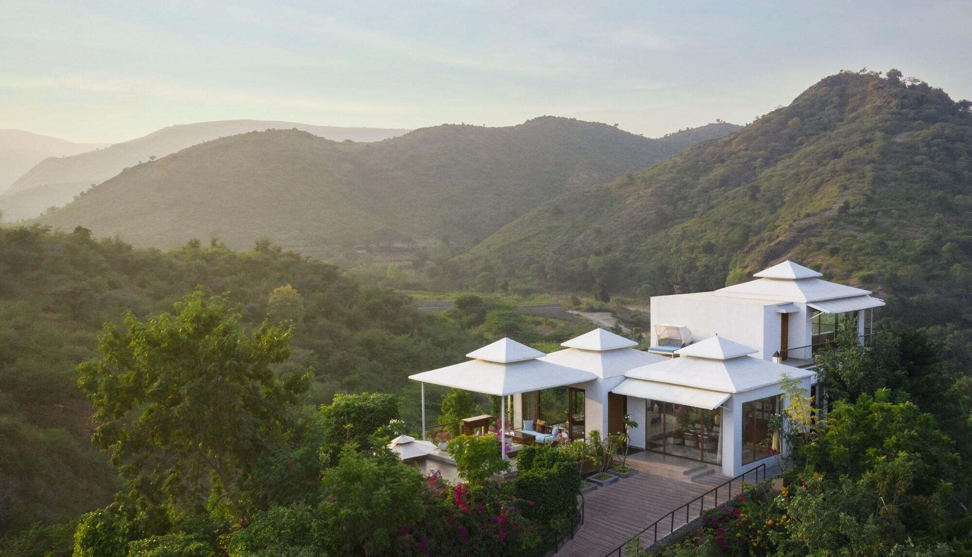 Taj Aravali Resort & Spa Udaipur Exterior foto